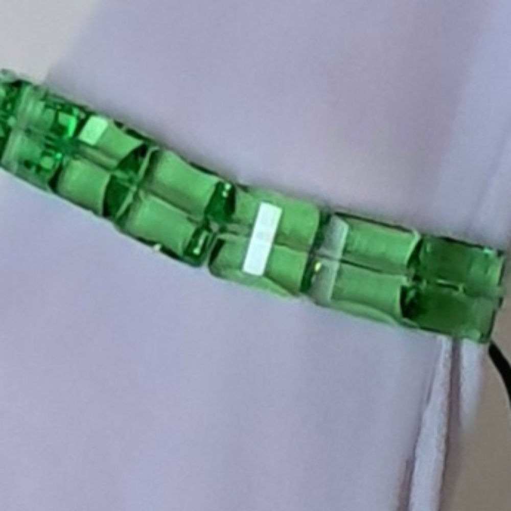 Bracelet Swarovski Peridot Green Square 11 Crystals Adjustable 4 Leaf Clover NWT